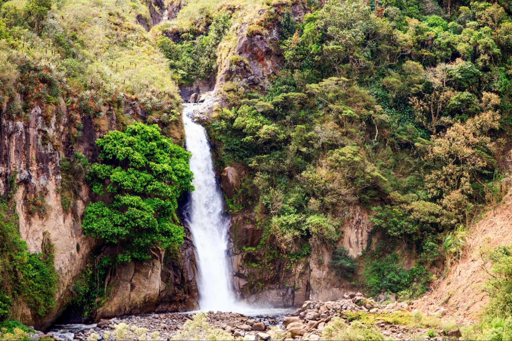 30M High Waterfall Near Banos Ecuador Offer Perfect Bath Place And Rock Climbing 